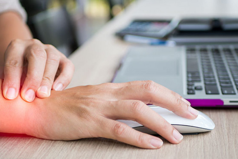 Computer-Related Health Concerns and How Your Private Label Vitamins and Supplements Can Help