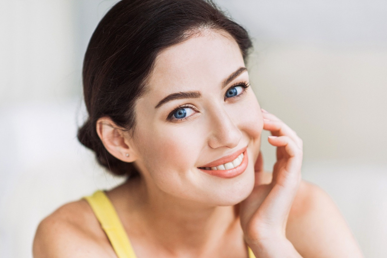 Achieving Radiant Skin with the Right Ingredients: How Makers Nutrition Brings Your Vision to Life