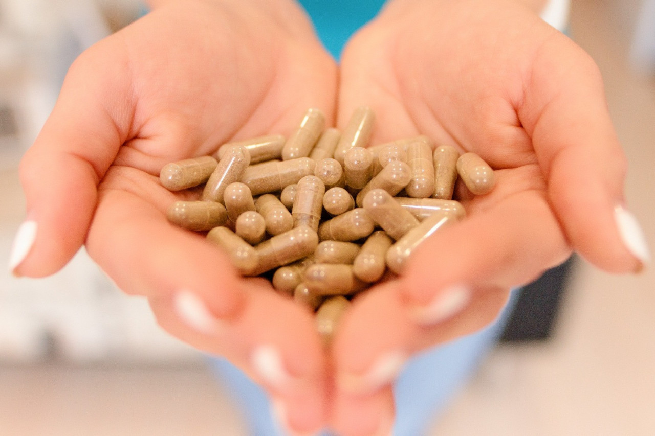 How the Makers Nutrition Team Exceeds Expectations and Outshines All Other Vitamin Manufacturers