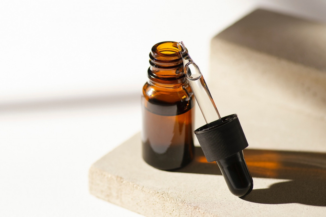 Private Label Supplement Manufacturing Liquids with Makers Nutrition