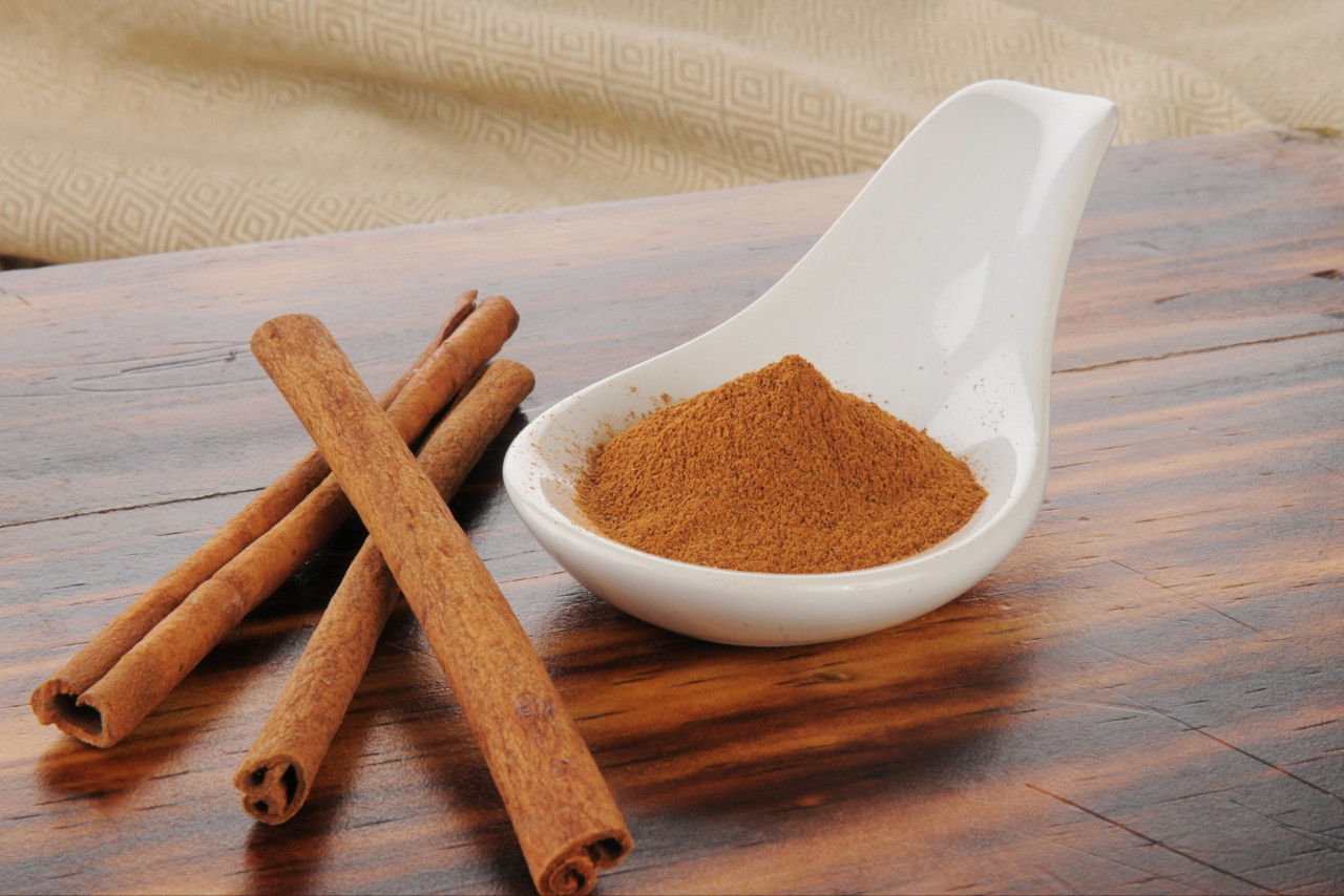 The Cozy Season Benefits of Cinnamon Extract: Why This Winter Favorite Deserves a Spot in Your Supplement Line