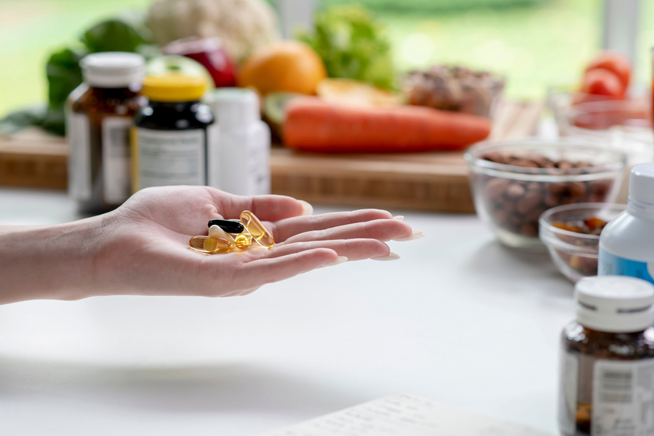 Why Partnering with a Contract Vitamin Manufacturer is the Smartest Move for Growing Supplement Brands